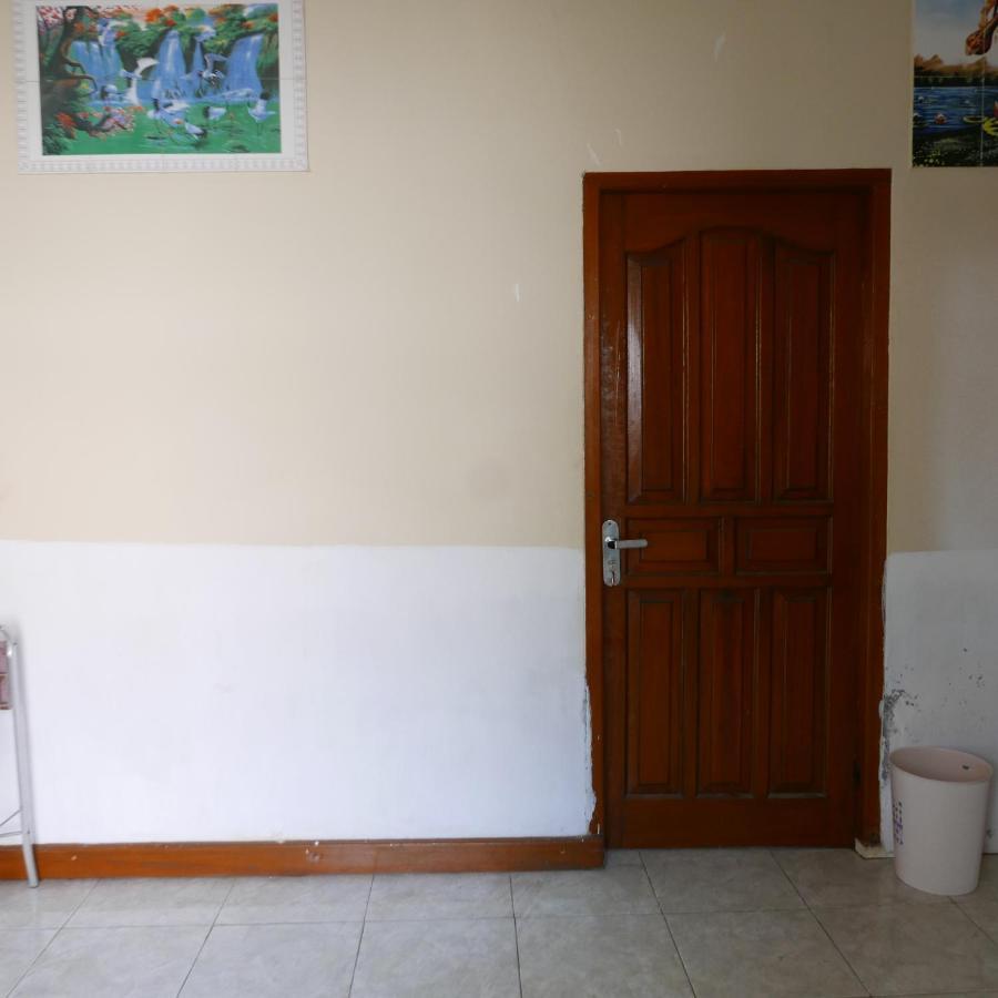 Rumah Side Apartment Джили Трауанган Екстериор снимка